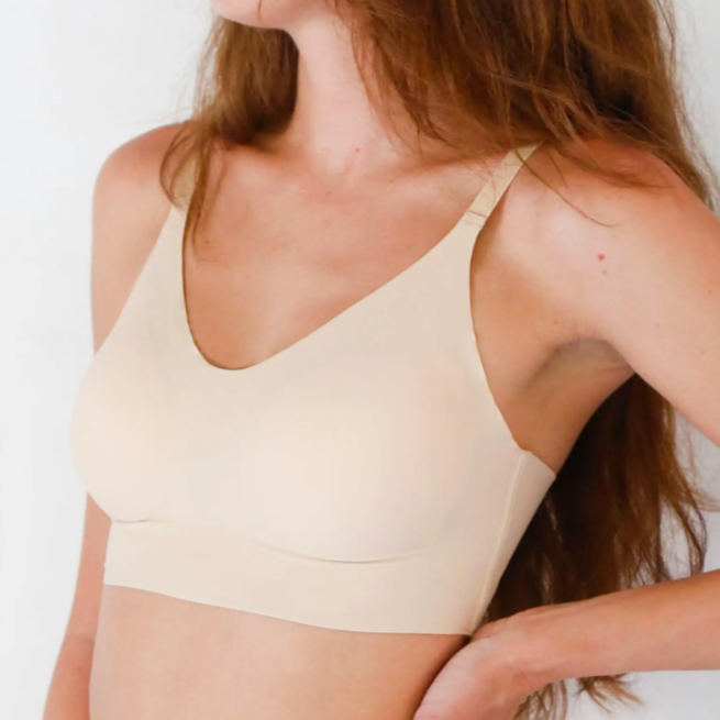 SIGNATURE WIRELESS BRALETTE (CREME & BLACK)