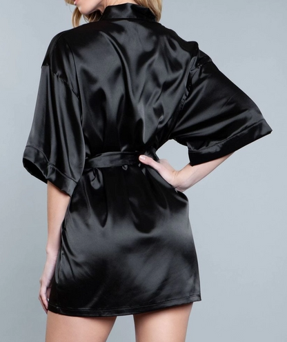 SHORT BLACK ROBE