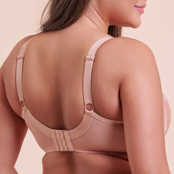 SPOTLIGHT FULL CUP LATTE